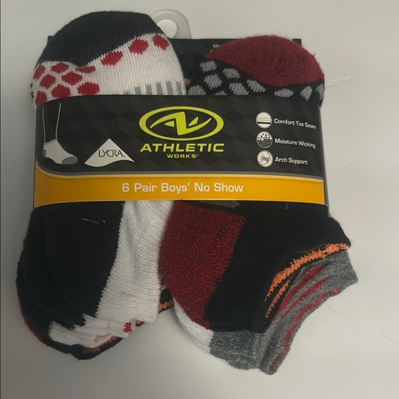 Athletic Works Black and White Performance Socks - Picture 1 of 10